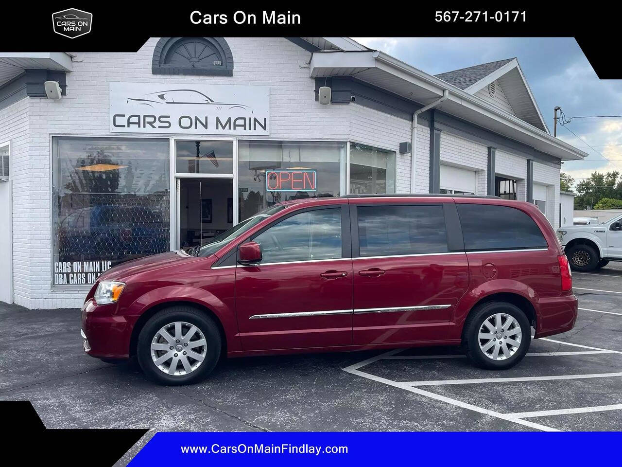 2014 Chrysler Town and Country for sale at Cars On Main in Findlay, OH