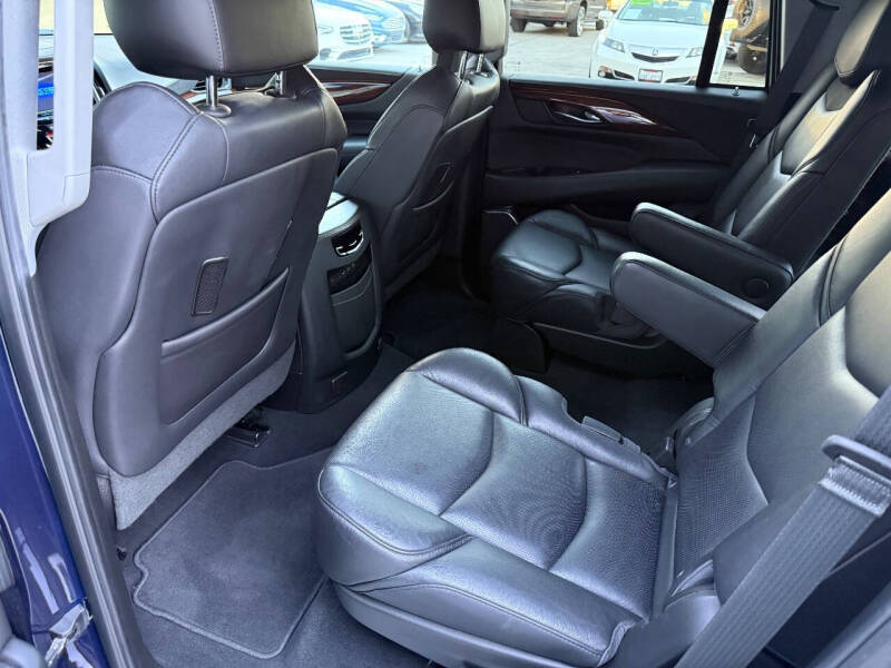 2018 Cadillac Escalade Premium Luxury