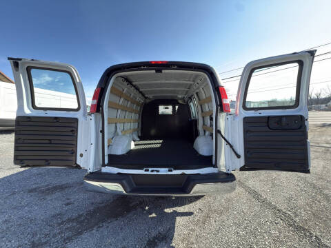 2023 GMC Savana 2500