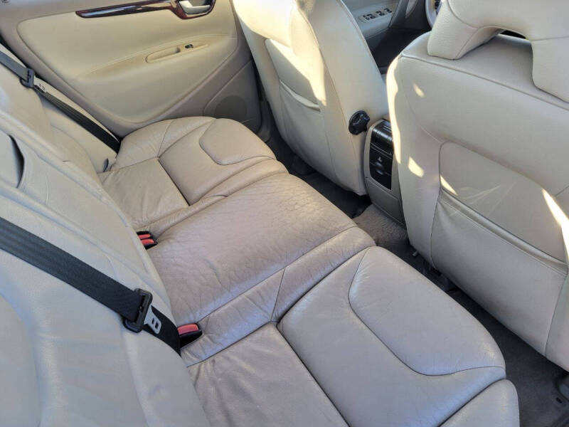 2006 Volvo V70 2.4