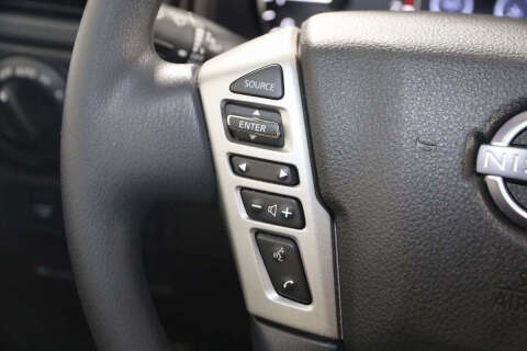 2023 Nissan Titan SV