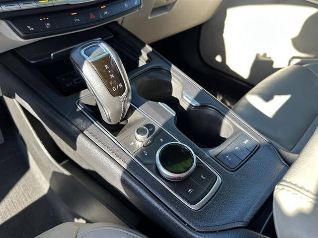 2019 Cadillac XT4 Premium Luxury