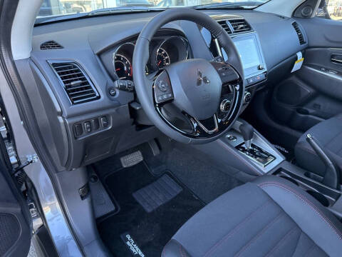 2026 Mitsubishi Outlander Sport SE