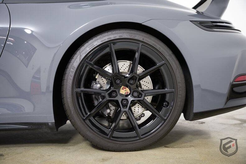 2025 Porsche 911 Carrera T