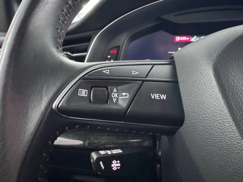 2019 Audi Q8 quattro Premium 55 TFSI