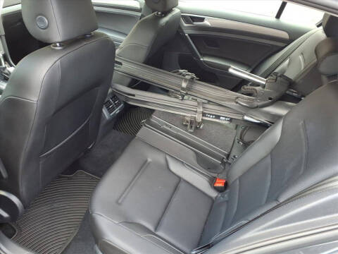 2017 Volkswagen Golf TSI S