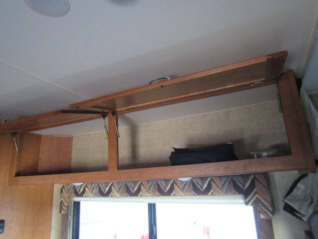 2017 Ford E-Series E-450 SD