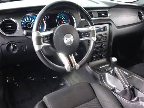 2014 Ford Mustang V6