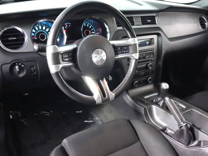 2014 Ford Mustang V6