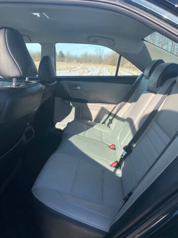 2016 Toyota Camry SE