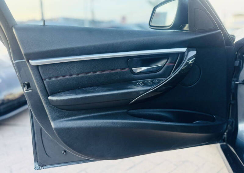 2016 BMW 3 Series 328i