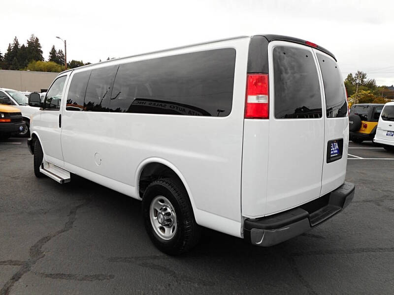 2016 Chevrolet Express LT 3500