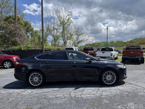 2014 Ford Fusion SE