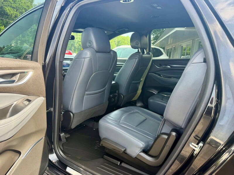 2023 Buick Enclave Essence