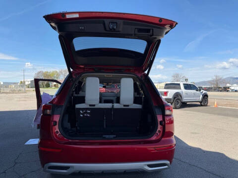 2024 Mitsubishi Outlander PHEV SEL