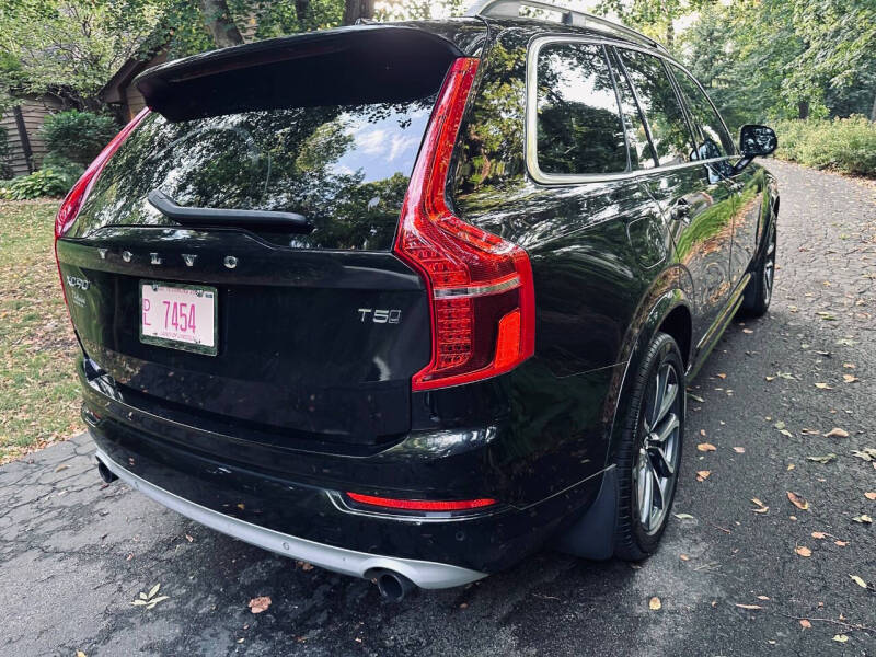 2018 Volvo XC90 T5 Momentum 7-Passenger