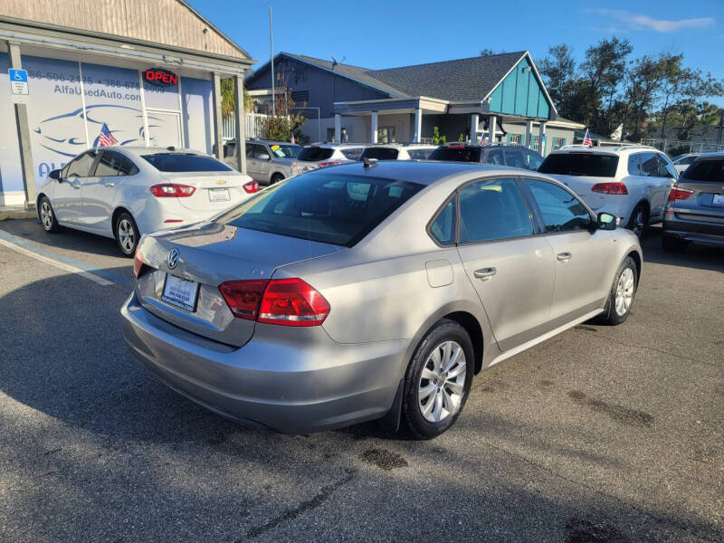 2014 Volkswagen Passat S photo 4