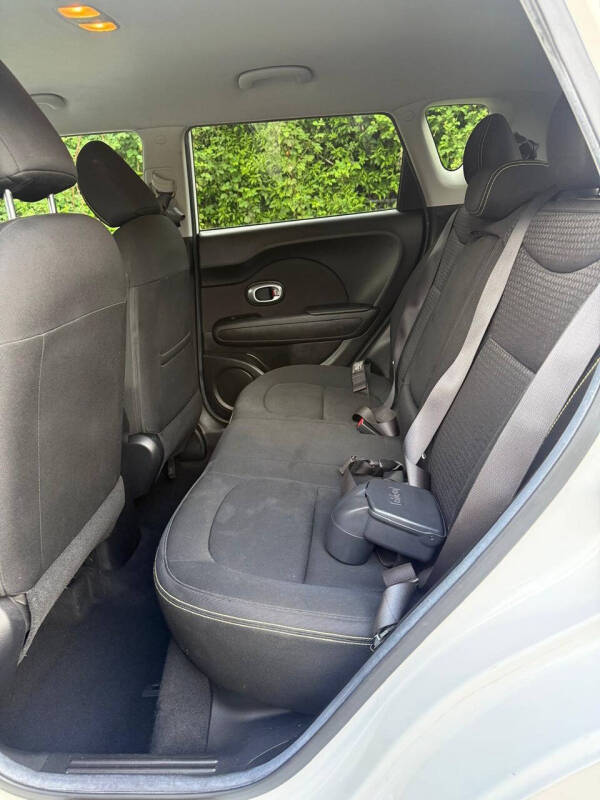 2015 Kia Soul +