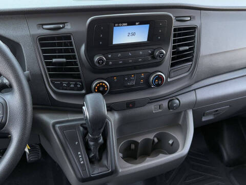 2025 Ford Transit 250