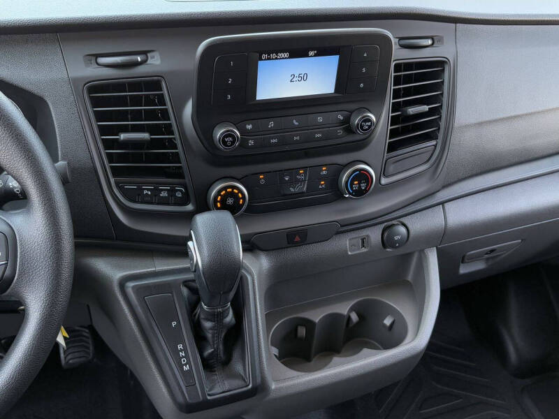 2025 Ford Transit 250