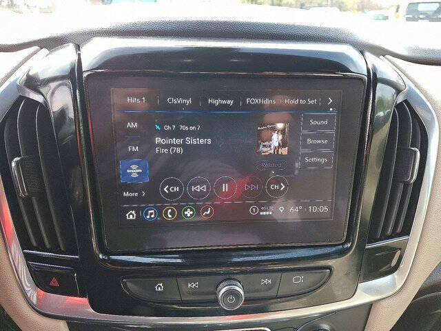 2022 Chevrolet Traverse LT Cloth