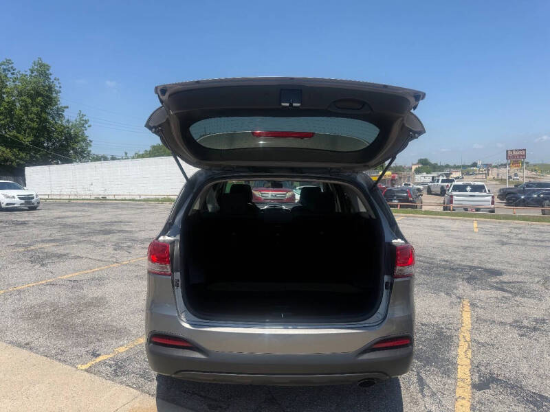 2016 Kia Sorento L