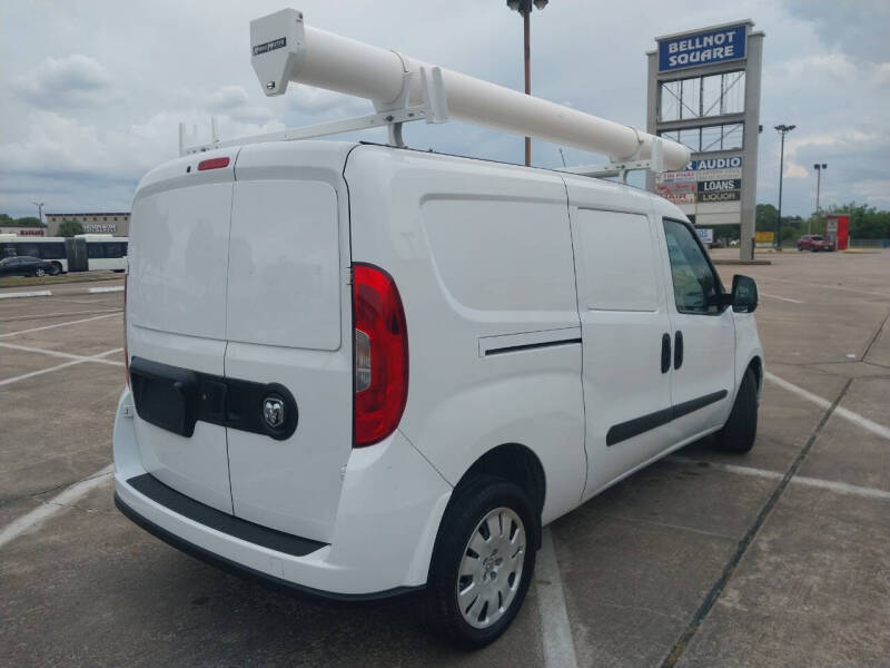 2021 RAM Promaster City SLT photo 4