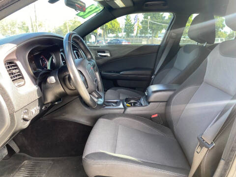 2018 Dodge Charger SXT