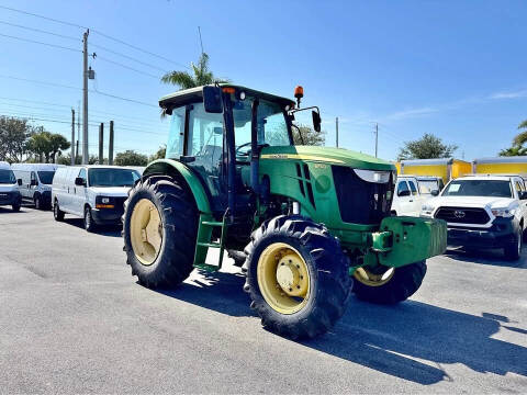 2015 John Deere 6115d