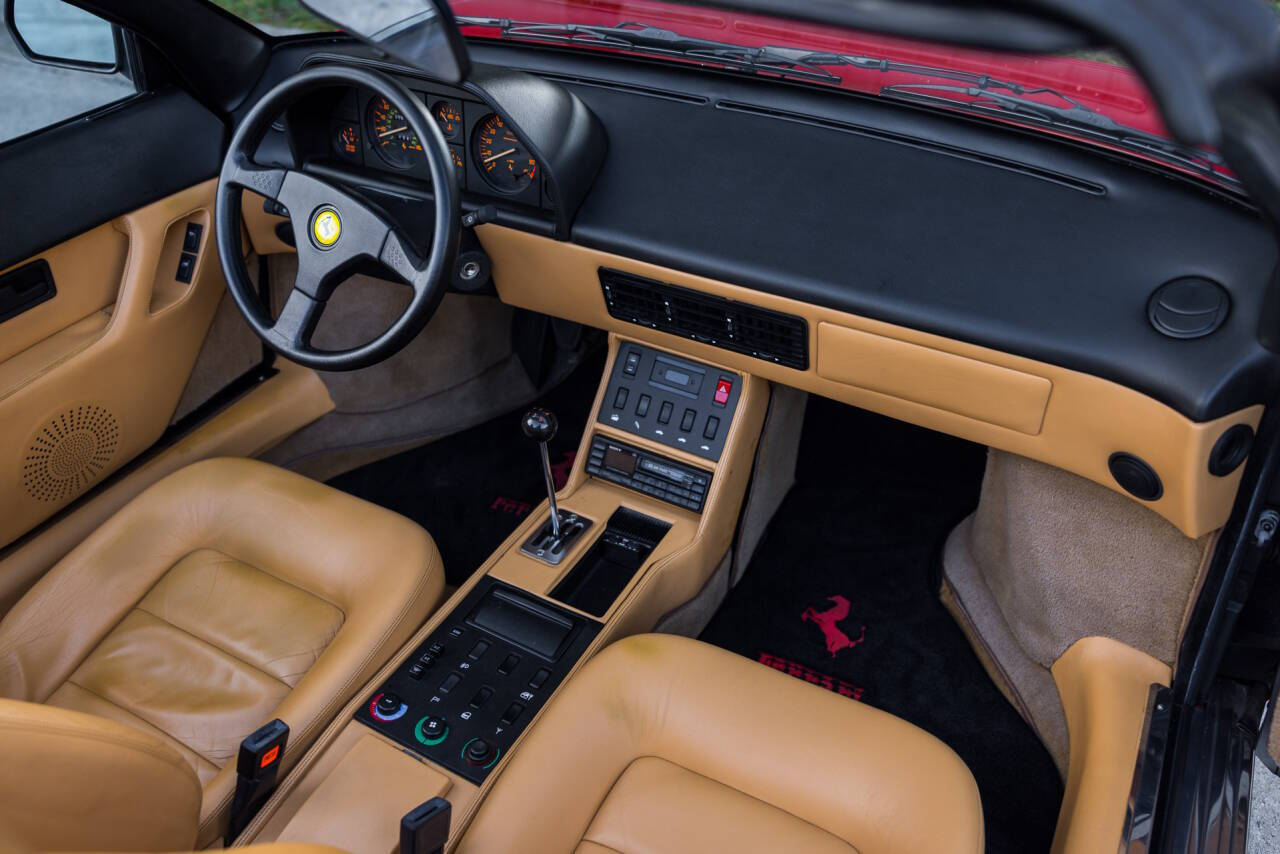 1989 Ferrari Mondial 24