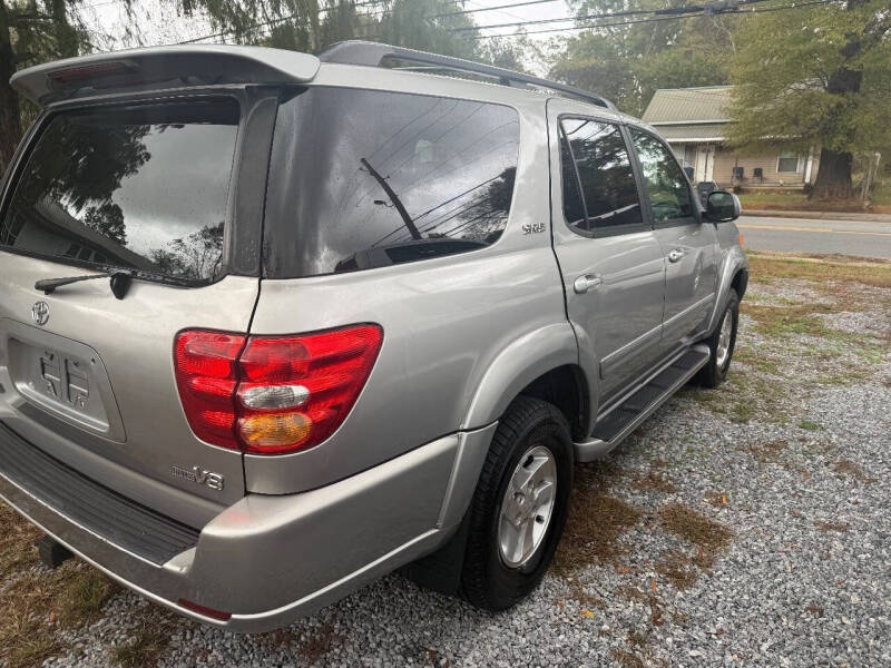 2003 Toyota Sequoia SR5
