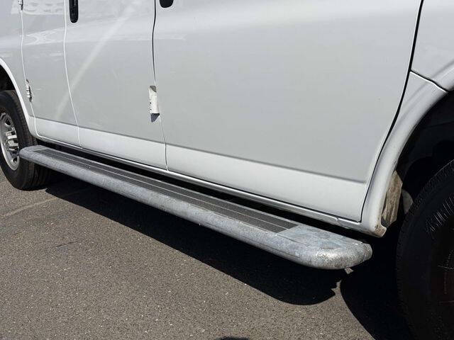 2024 Chevrolet Express 2500