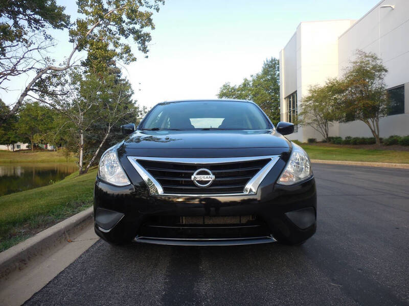 2019 Nissan Versa SV