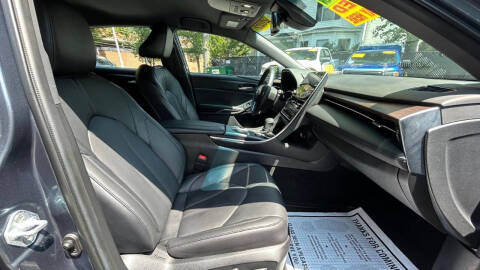 2022 Toyota Avalon XLE