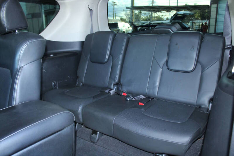 2019 Infiniti QX80 Luxe