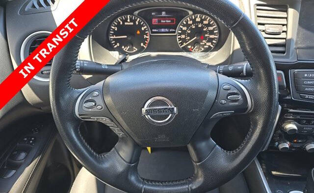 2019 Nissan Pathfinder SV
