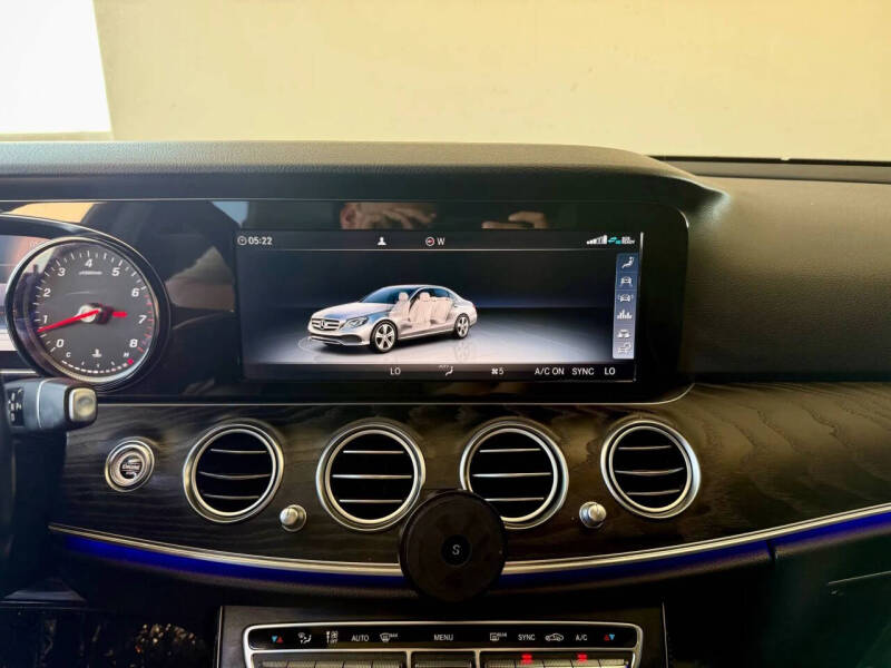 2019 Mercedes-Benz E-Class E 300