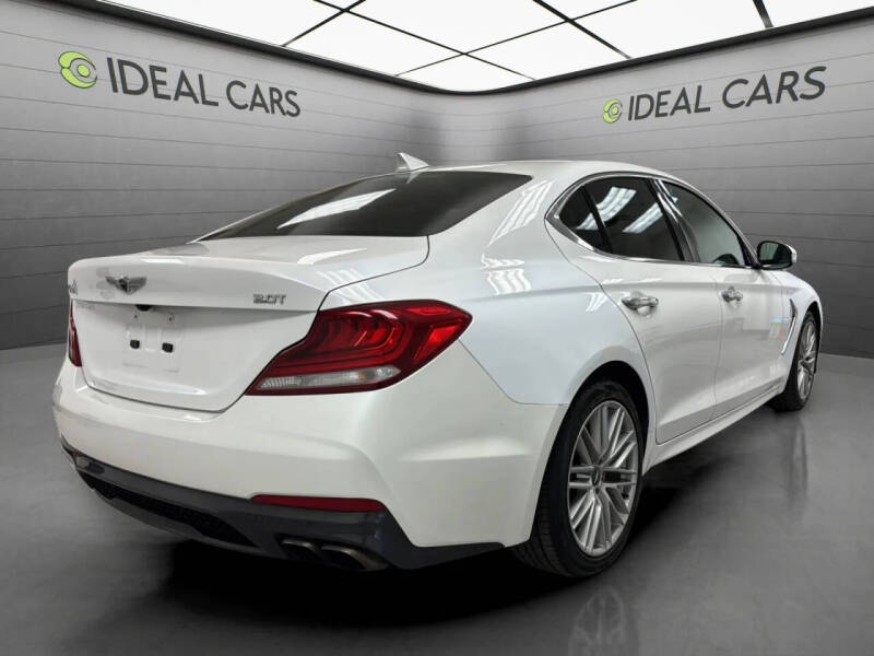 2020 Genesis G70