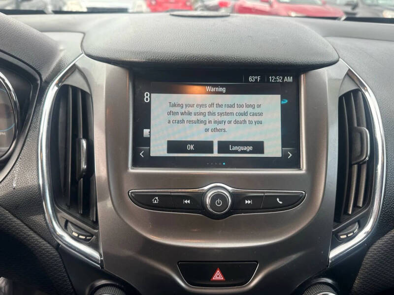 2017 Chevrolet Cruze LT Auto