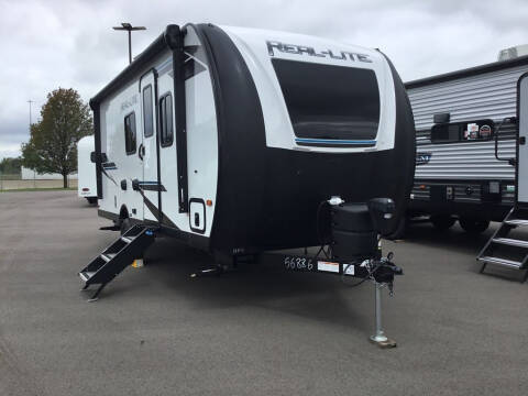 2022 Palomino PAT189