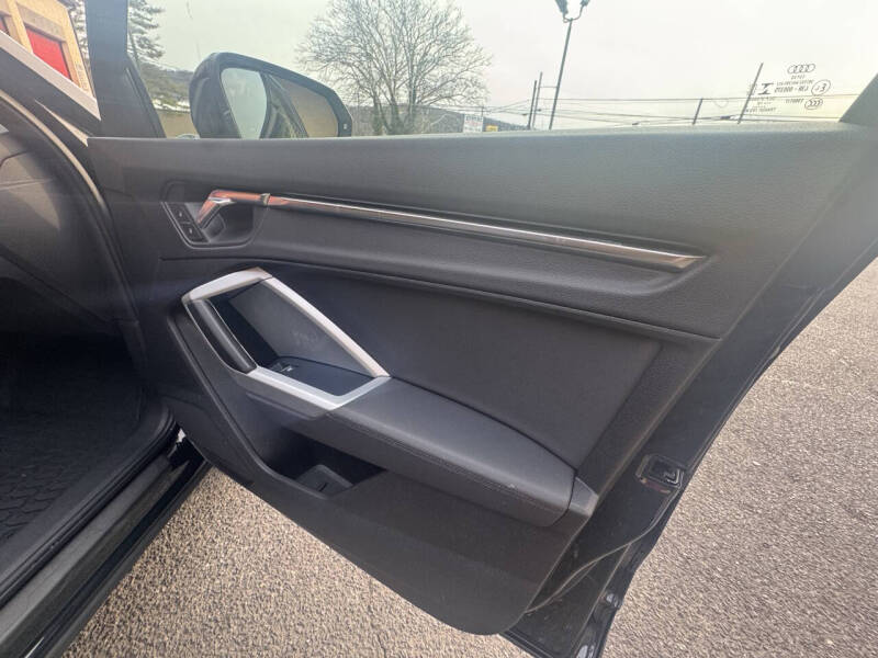 2020 Audi Q3 quattro Premium 45 TFSI