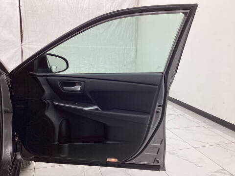 2016 Toyota Camry SE