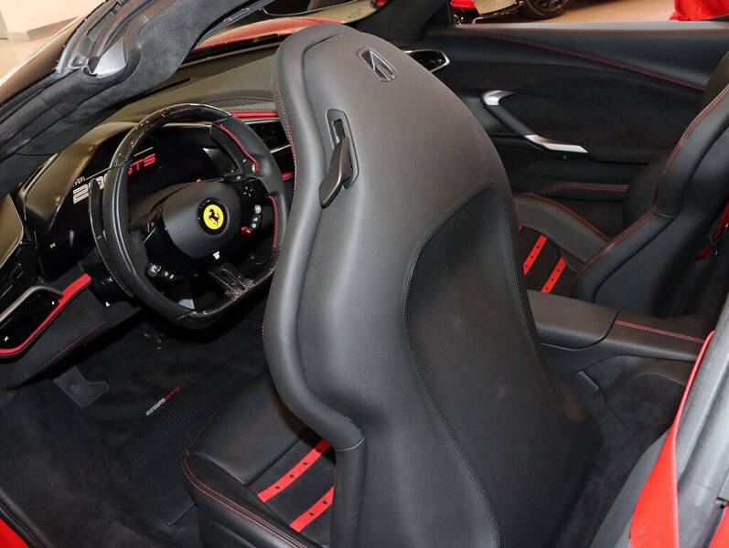 2024 Ferrari 296 GTS