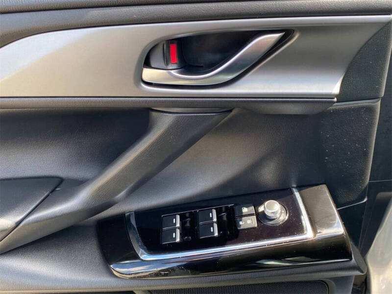 2023 Mazda CX-9 Touring Plus