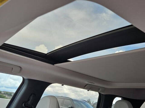 2025 Mitsubishi Outlander PHEV SEL