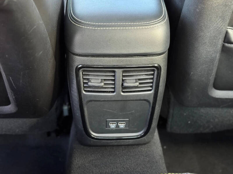 2023 Chrysler 300 S V6