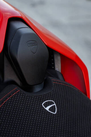 2023 Ducati Streetfighter V2