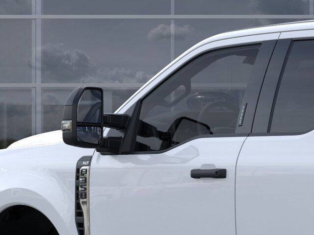 2025 Ford F-350 Super Duty XLT