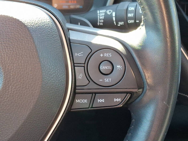 2022 Toyota Corolla Hatchback SE