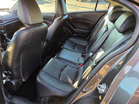 2017 Mazda MAZDA3 Grand Touring